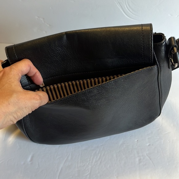 GAP Black leather saddle bag - Picture 2 of 9